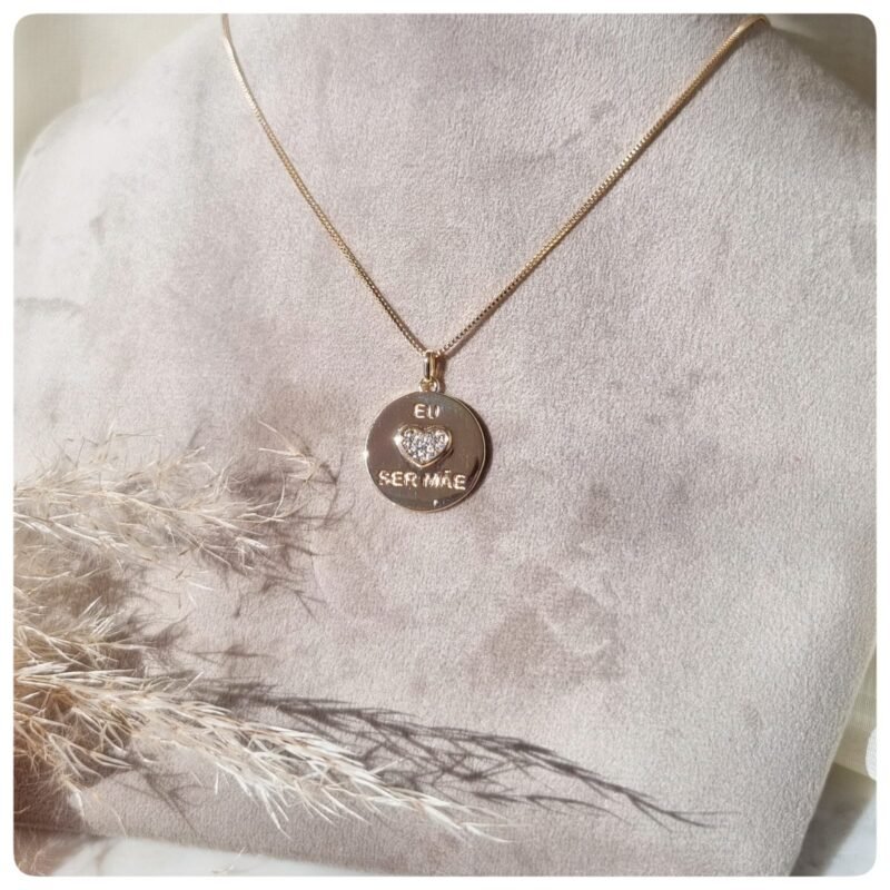 Colar com pingente "Eu amo ser mãe"